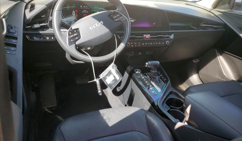 
								Kia Niro full									