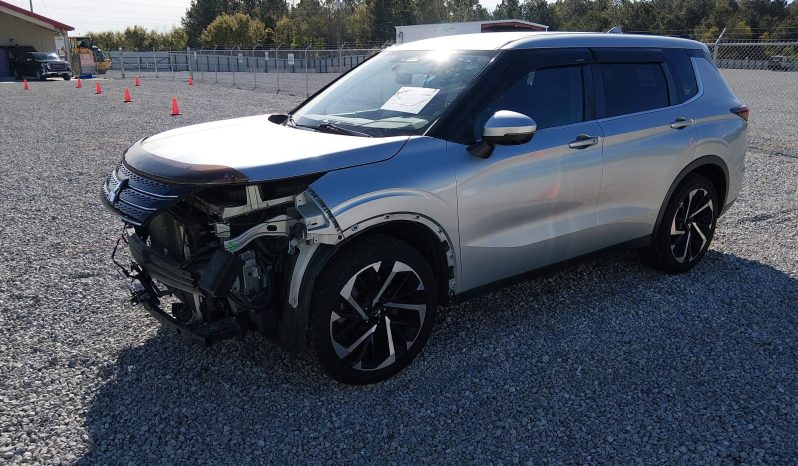 
								Mitsubishi Outlander full									