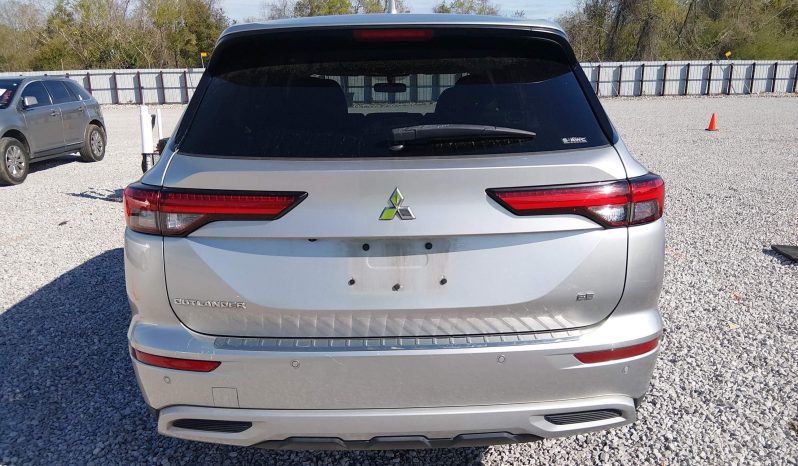 
								Mitsubishi Outlander full									