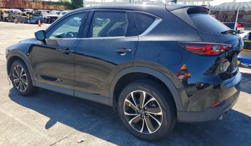 
								Mazda CX-5 full									