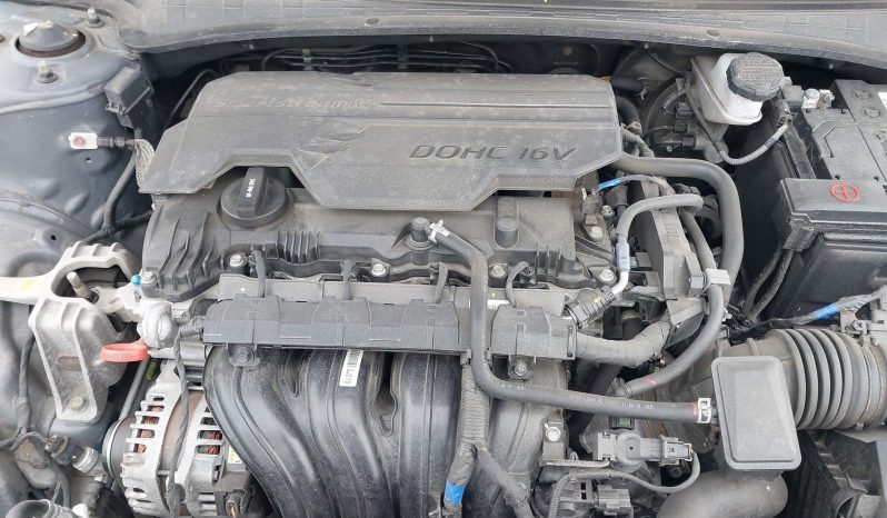 
								Hyundai Elantra full									