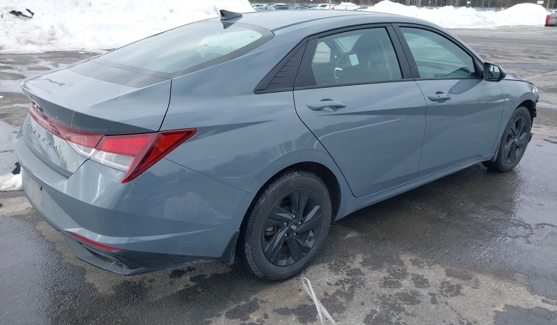 
								Hyundai Elantra full									