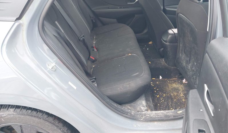 
								Hyundai Elantra full									