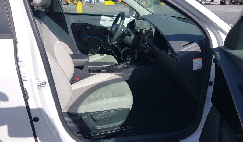 
								Kia Niro full									