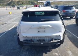 
										Kia Niro full									