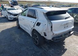 
										Kia Niro full									