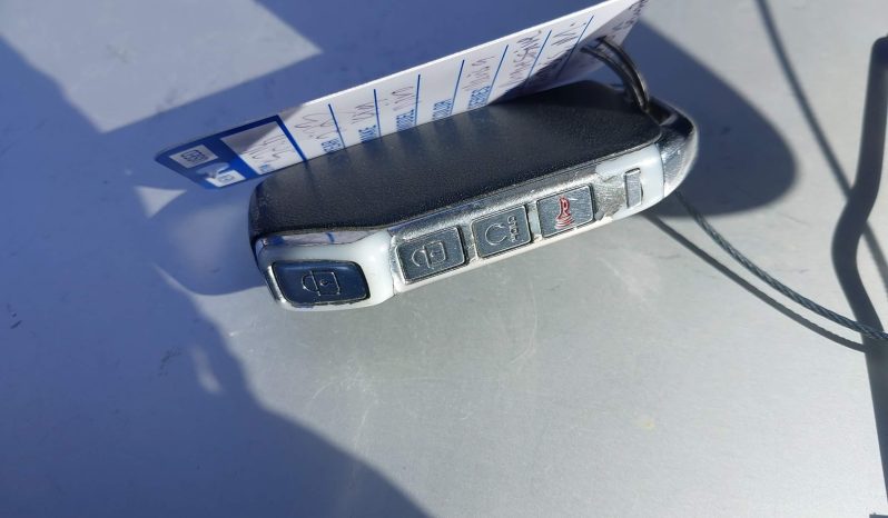 
								Kia Niro full									