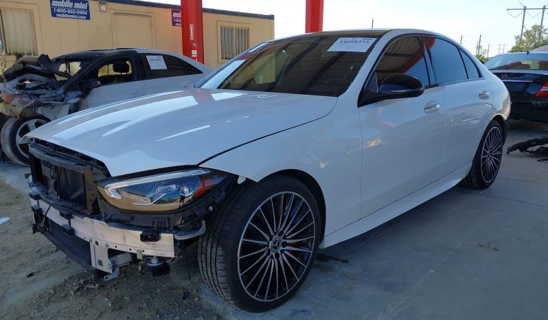 
								Mercedes-Benz C 300 full									