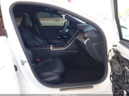 
										Mercedes-Benz C 300 full									