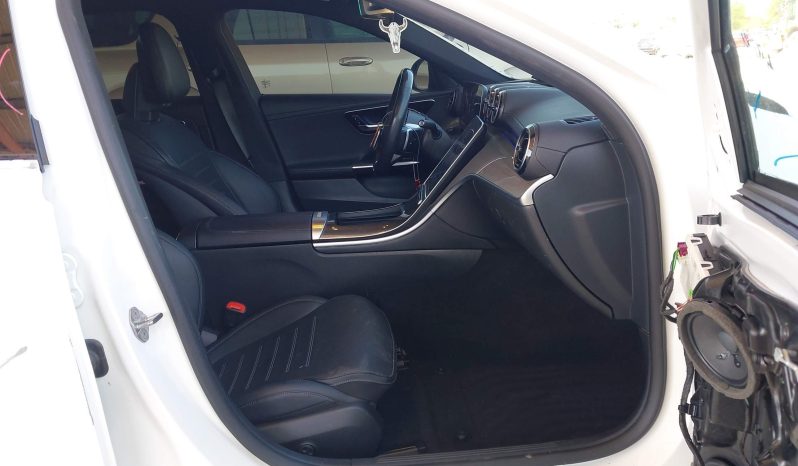 
								Mercedes-Benz C 300 full									