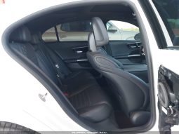 
										Mercedes-Benz C 300 full									