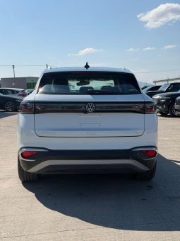 
										VOLKSWAGEN ID4X full									