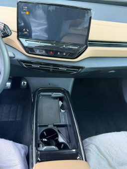 
										VOLKSWAGEN ID4X full									