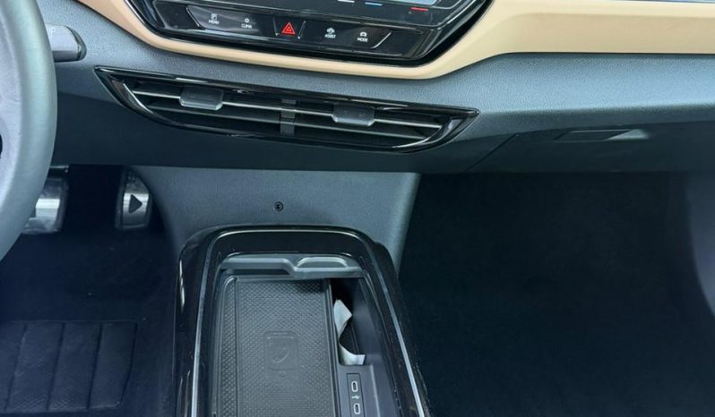 
								VOLKSWAGEN ID4X full									