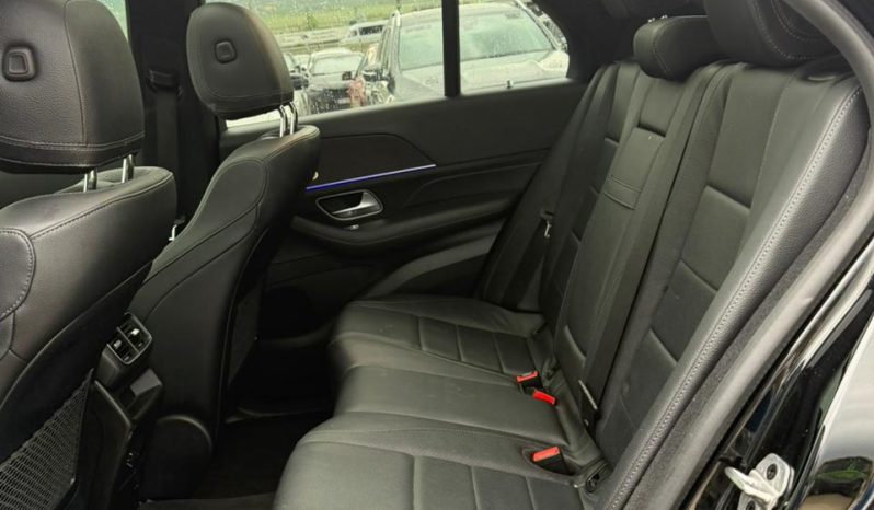 
								Mercedes-Benz GLE-Class full									