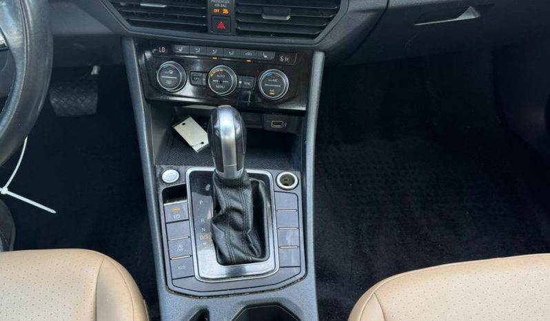 
								2019 Volkswagen Jetta, S full									