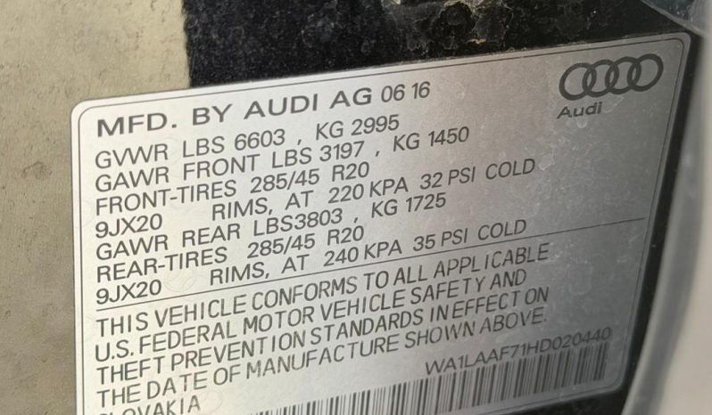 
								Audi Q7 full									