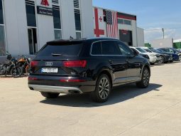 
										Audi Q7 full									