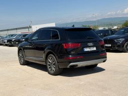
										Audi Q7 full									