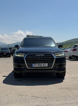 
										Audi Q7 full									