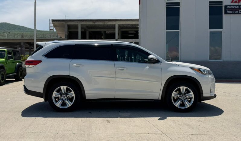 
								2018 Toyota Highlander, Limited full									