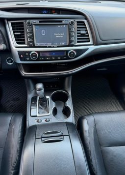 
										2018 Toyota Highlander, Limited full									