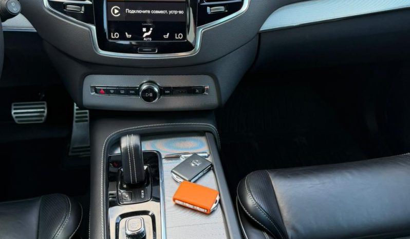 
								volvo xc90 full									