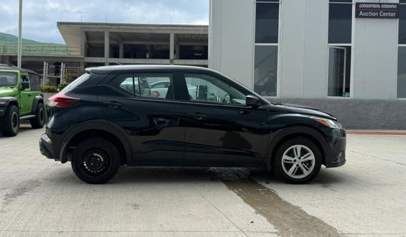 
								2024 Nissan Kicks full									