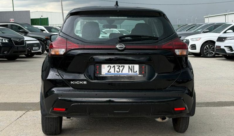 
								2024 Nissan Kicks full									