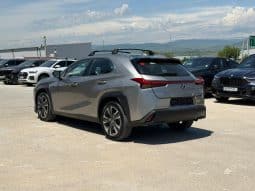 
										2020 Lexus UX 250H full									