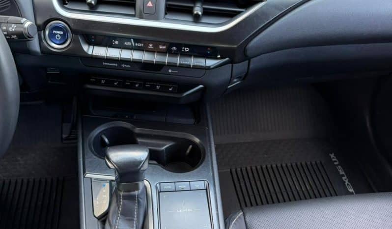 
								2020 Lexus UX 250H full									