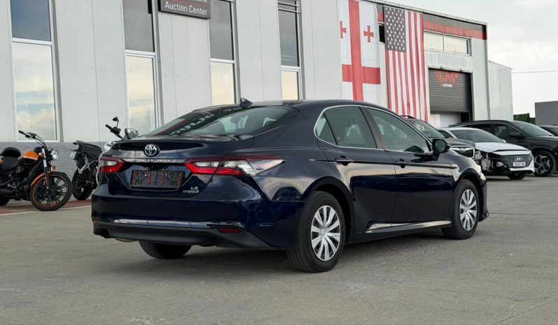 
								Toyota Camry full									