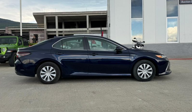 
								Toyota Camry full									