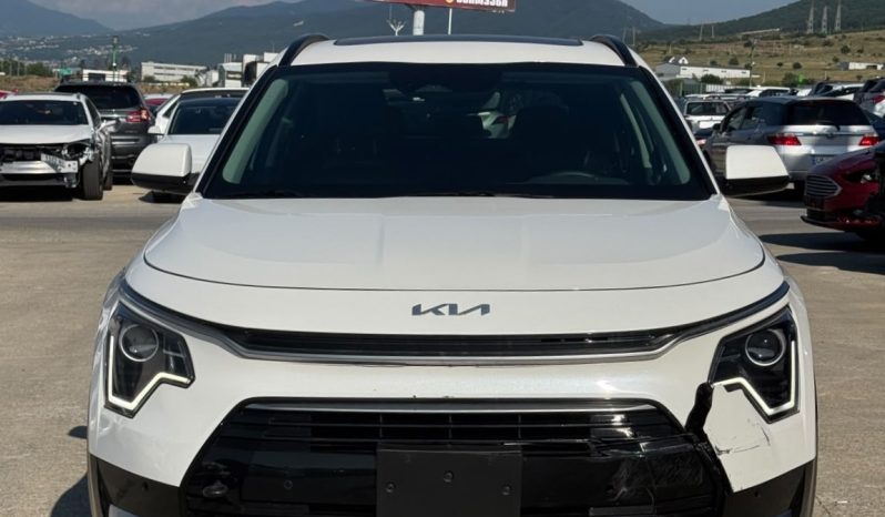 
								KIA Niro full									