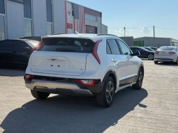 
										KIA Niro full									