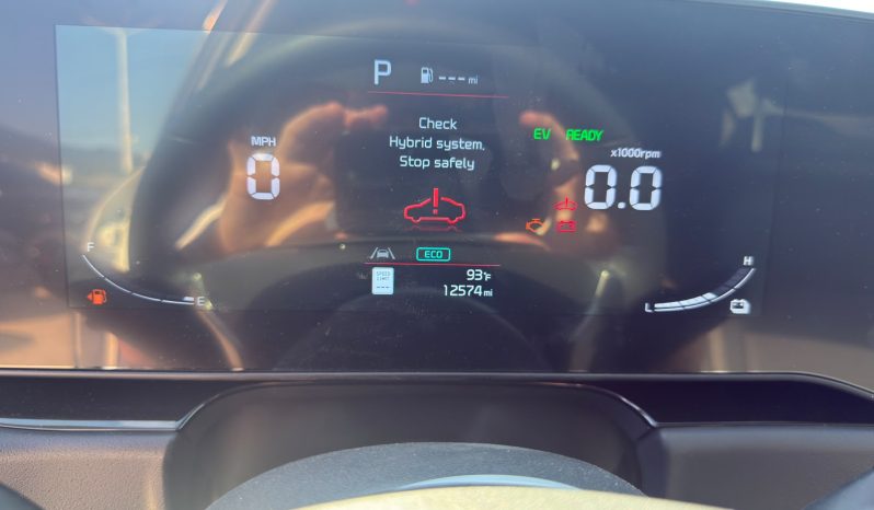 
								KIA Niro full									