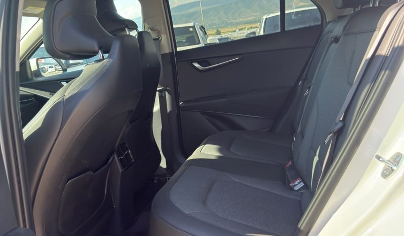 
								KIA Niro full									
