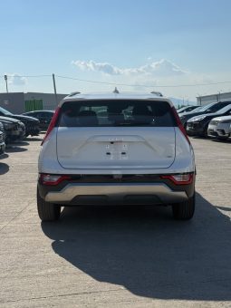 
										KIA Niro full									