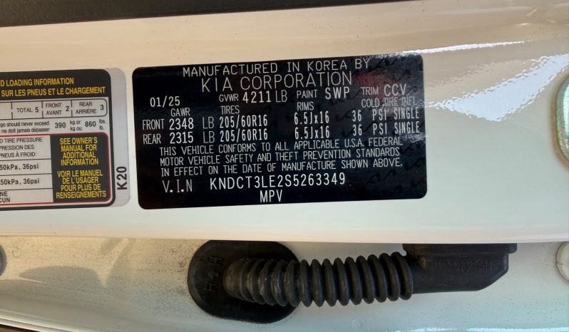 
								KIA Niro full									
