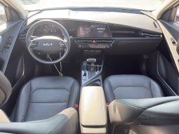 
										KIA Niro full									