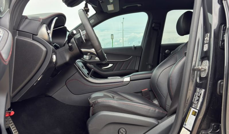 
								Mercedes-Benz Amg Glc 43 full									