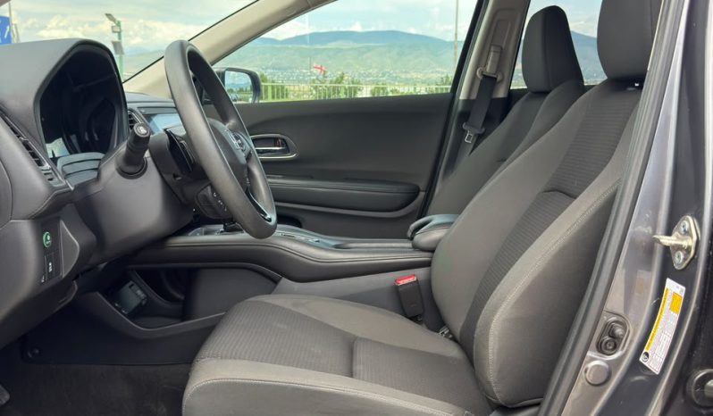 
								Honda HR-V full									