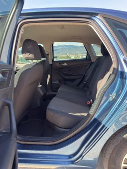 
										Volkswagen Jetta full									