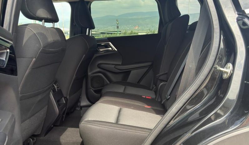 
								2022 Mitsubishi Outlander full									