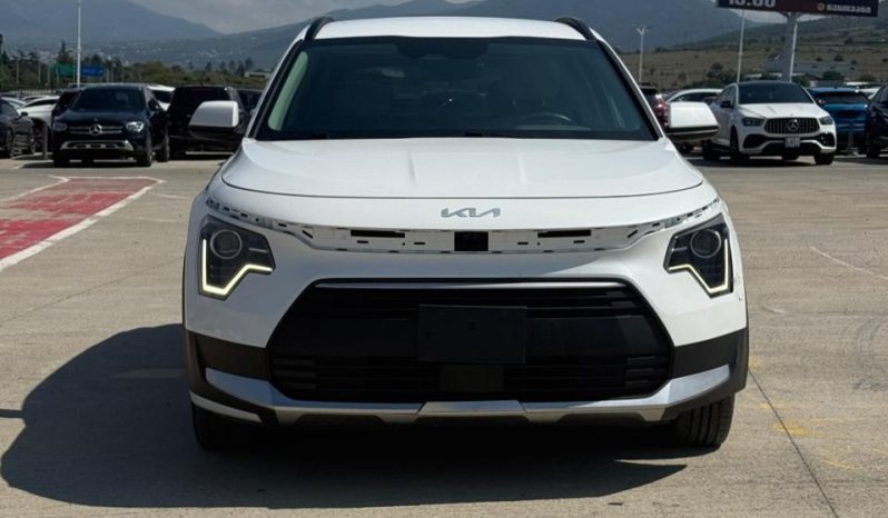
								Kia Niro full									
