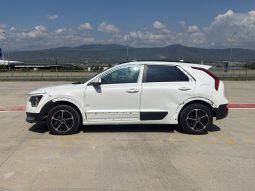 
										Kia Niro full									