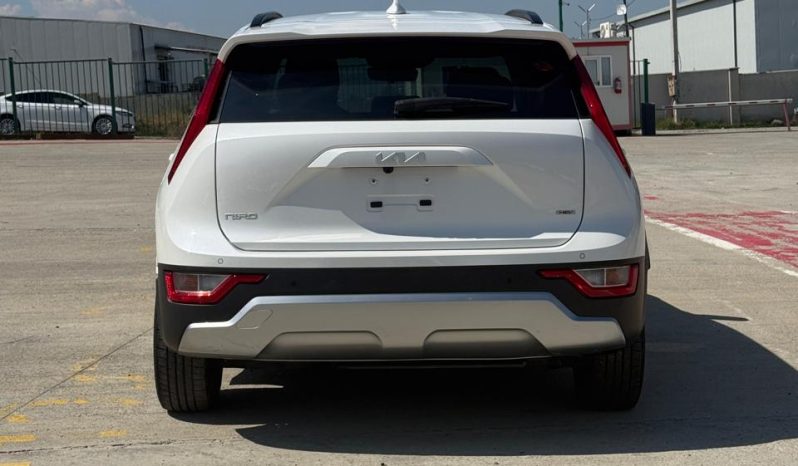 
								Kia Niro full									