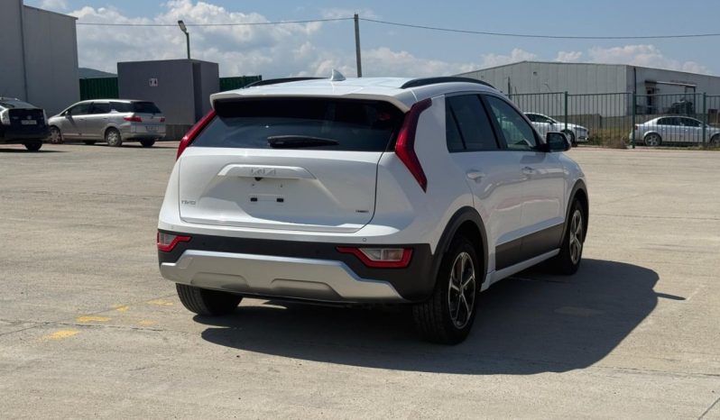
								Kia Niro full									