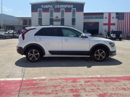 
										Kia Niro full									
