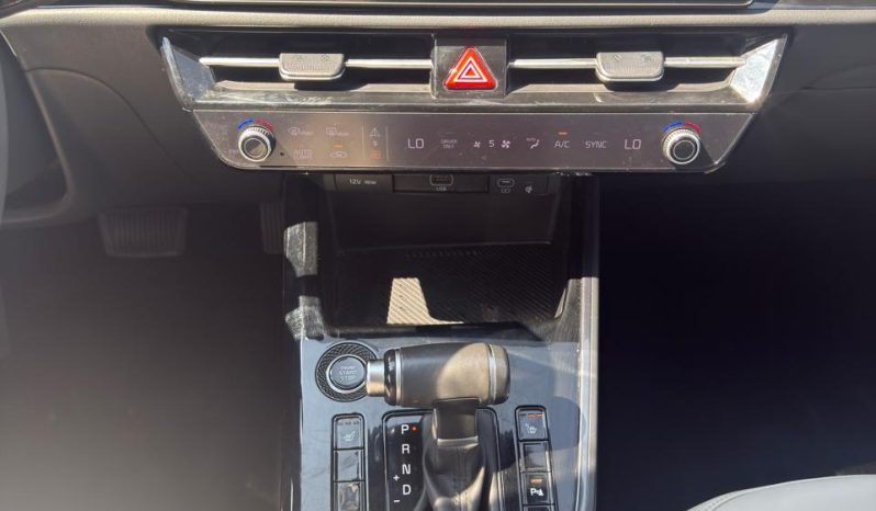 
								Kia Niro full									